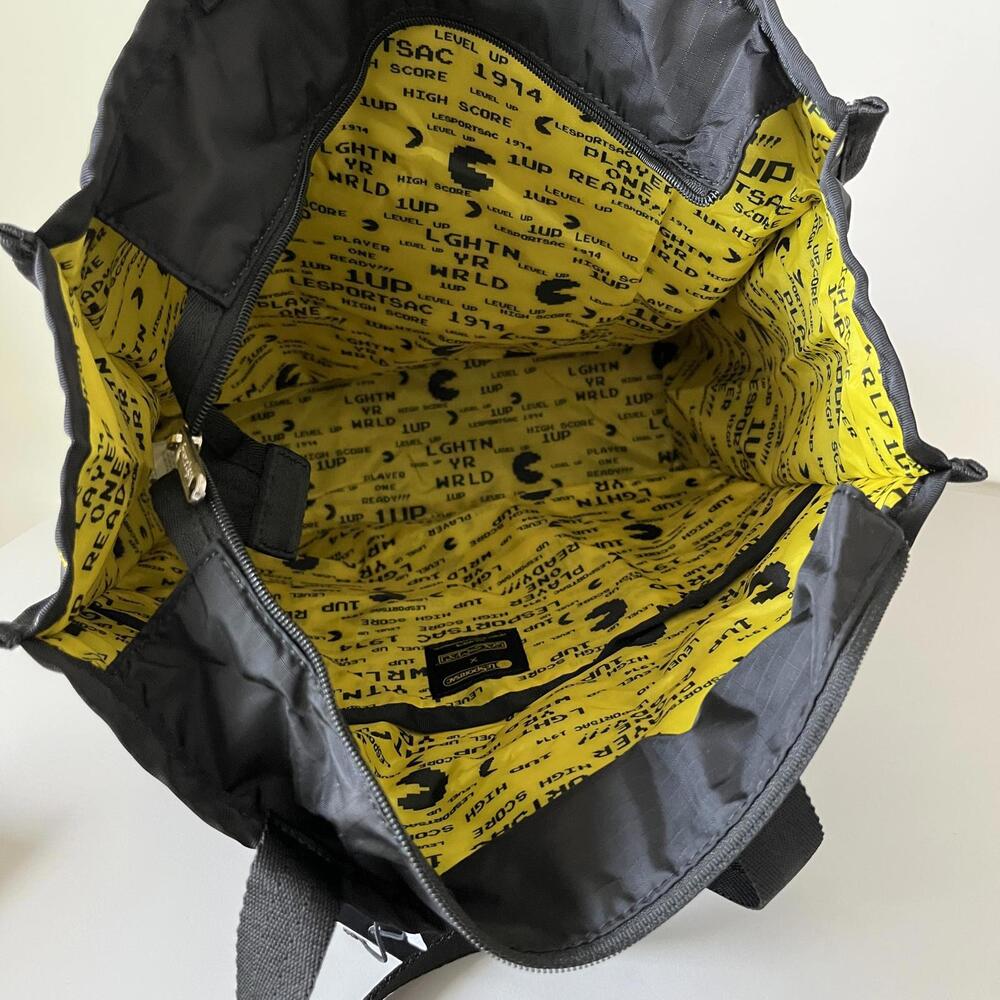Lesportsac Pac-man Large Book Tote NWT - Picture 4 of 4